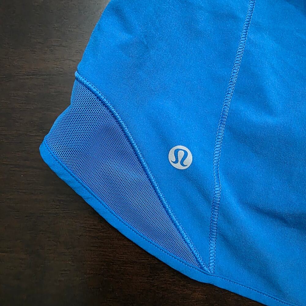 Lululemon Hotty Hot Poolside Blue Athletic Shorts Size 12 - Picture 4 of 4